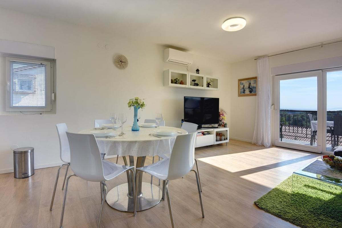 Apartment Zajec Premantura Exteriör bild